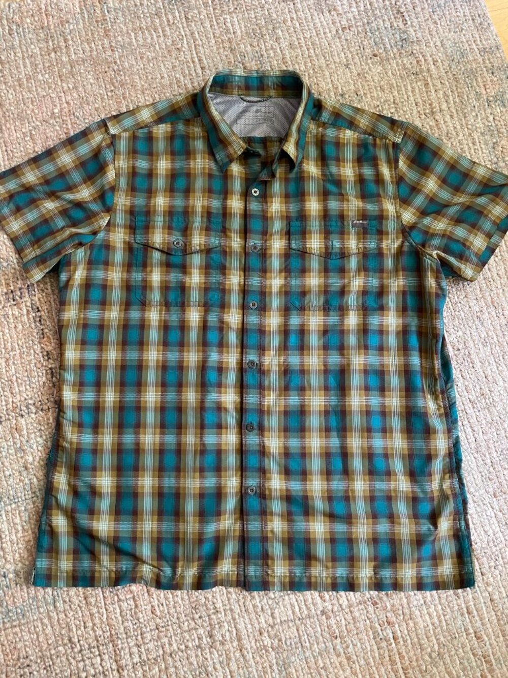 Eddie Bauer Men's XL Plaid Performance Hiking Fishing Shirt Short Sleeve Vented